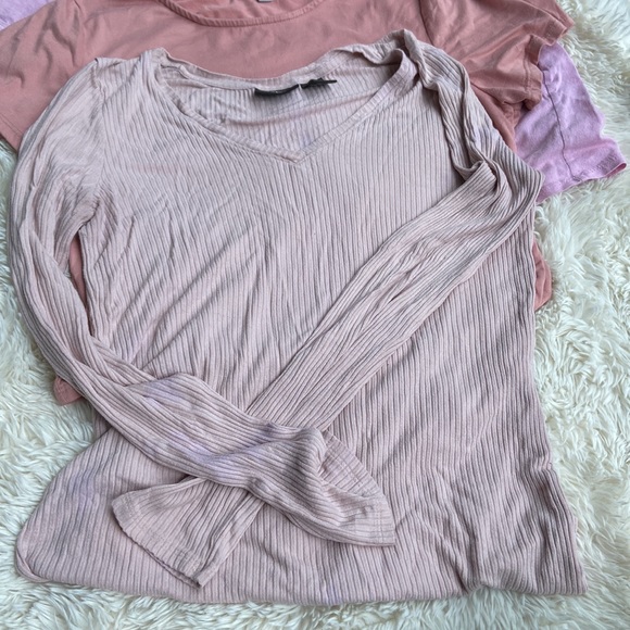 💓💓Pink tee haul💓💓 3 tops - Picture 4 of 4